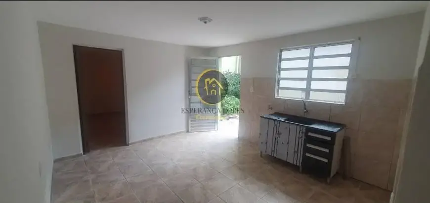 Foto 2 de Casa com 1 Quarto para alugar, 48m² em Vila Silviânia, Carapicuíba