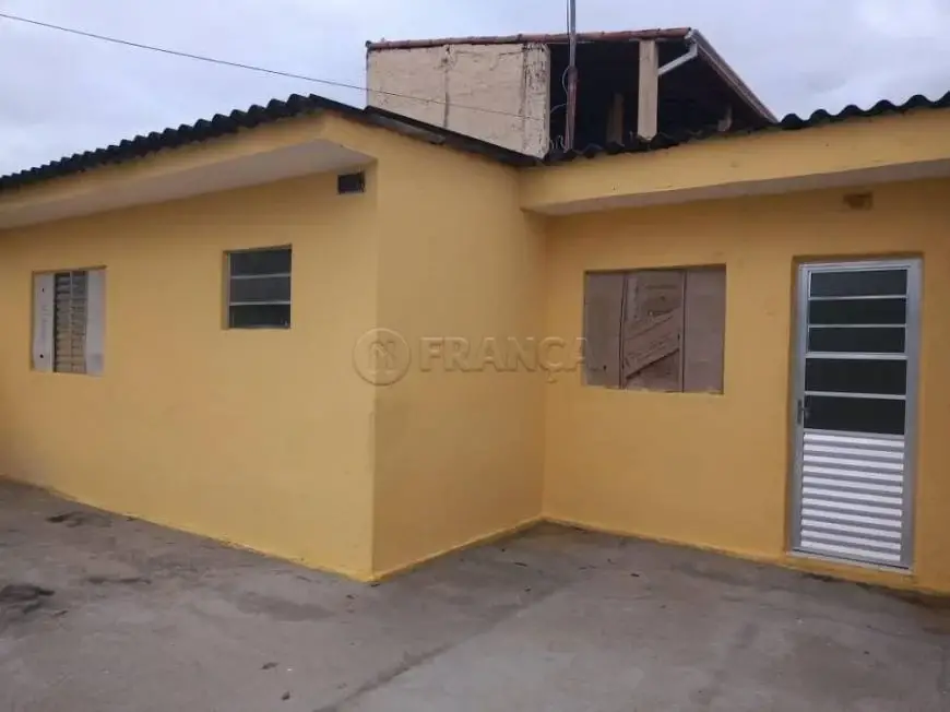 Foto 4 de Casa com 2 Quartos para alugar, 70m² em Parque Meia Lua, Jacareí