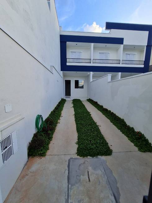 Foto 1 de Casa com 2 Quartos à venda, 90m² em Umuarama, Osasco