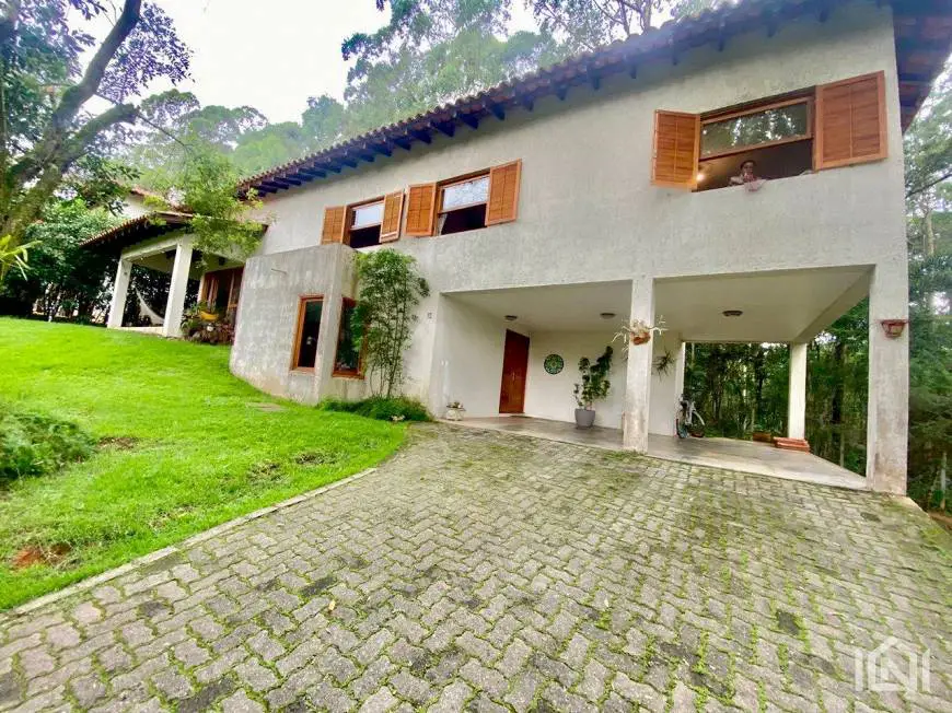 Foto 1 de Casa de Condomínio com 3 Quartos à venda, 220m² em Chácara do Refugio, Carapicuíba