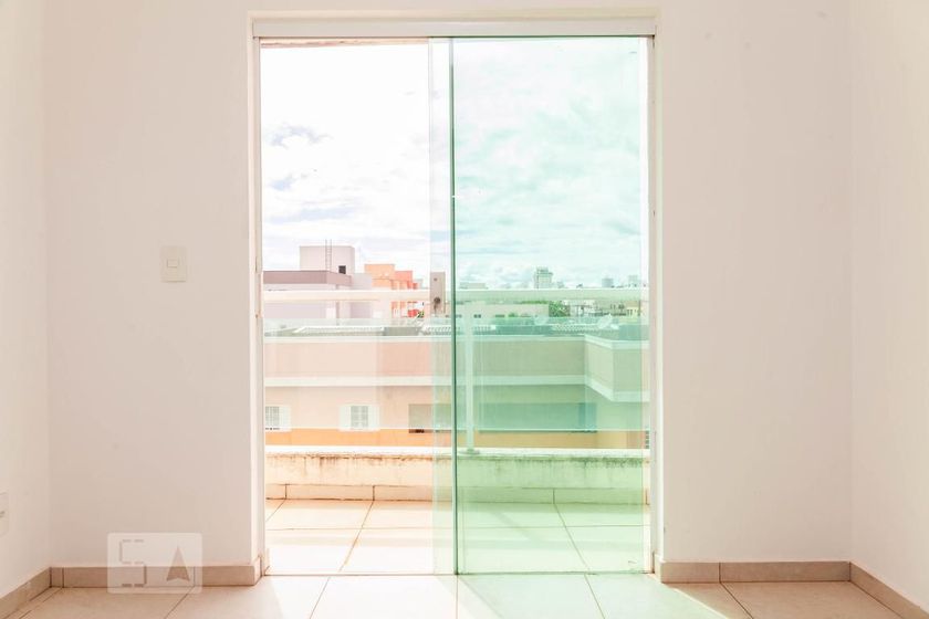 Foto 3 de Cobertura com 3 Quartos para alugar, 174m² em Santa Mônica, Uberlândia