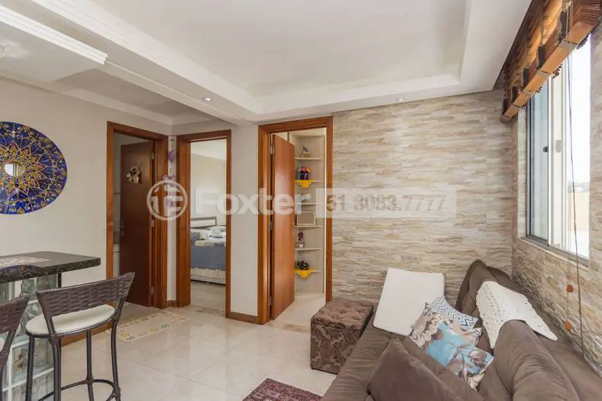 Foto 1 de Apartamento com 2 Quartos à venda, 40m² em Santa Fé, Porto Alegre