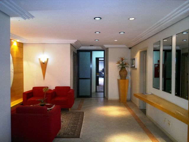Foto 3 de Apartamento com 3 Quartos para alugar, 160m² em Centro, Londrina