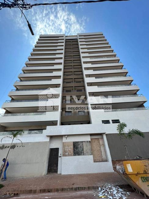 Foto 1 de Apartamento com 3 Quartos para alugar, 180m² em Copacabana, Uberlândia