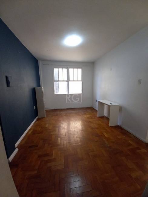 Foto 5 de Apartamento com 3 Quartos à venda, 77m² em Petrópolis, Porto Alegre