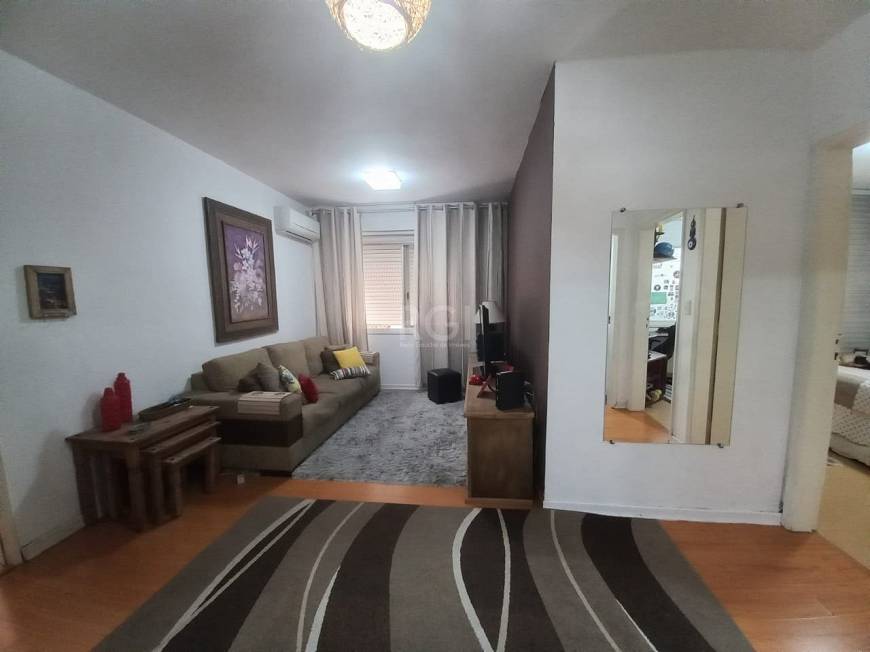 Foto 2 de Apartamento com 3 Quartos à venda, 94m² em Santo Antônio, Porto Alegre