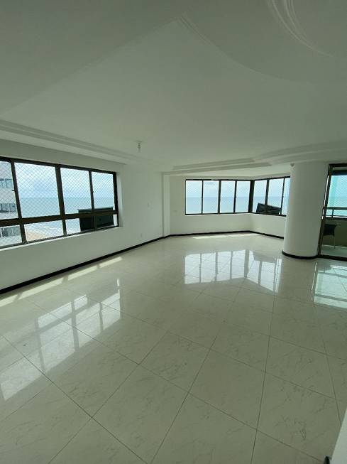 Foto 1 de Apartamento com 4 Quartos para alugar, 230m² em Boa Viagem, Recife