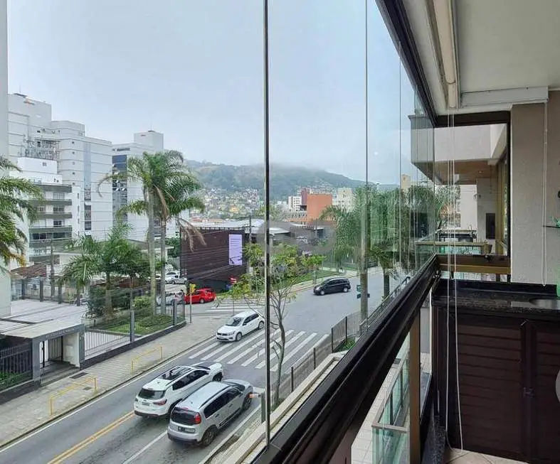 Foto 3 de Apartamento com 4 Quartos à venda, 128m² em Centro, Florianópolis