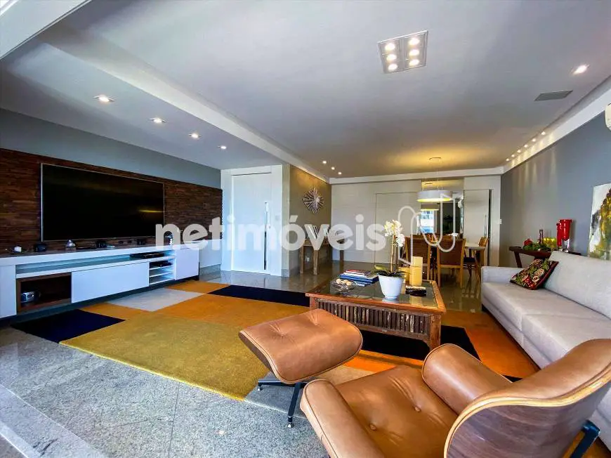 Foto 2 de Apartamento com 4 Quartos à venda, 180m² em Mata da Praia, Vitória