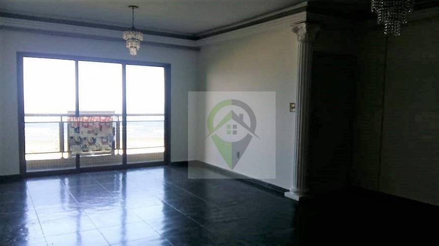 Foto 5 de Apartamento com 4 Quartos à venda, 240m² em Pompeia, Santos