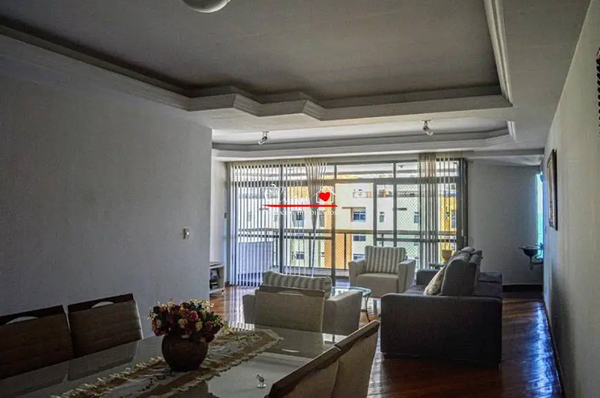Foto 1 de Apartamento com 4 Quartos à venda, 235m² em Praia da Costa, Vila Velha