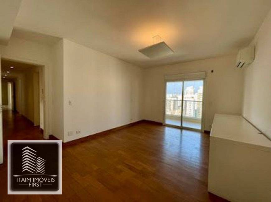 Foto 5 de Apartamento com 4 Quartos para alugar, 293m² em Vila Nova Conceição, São Paulo