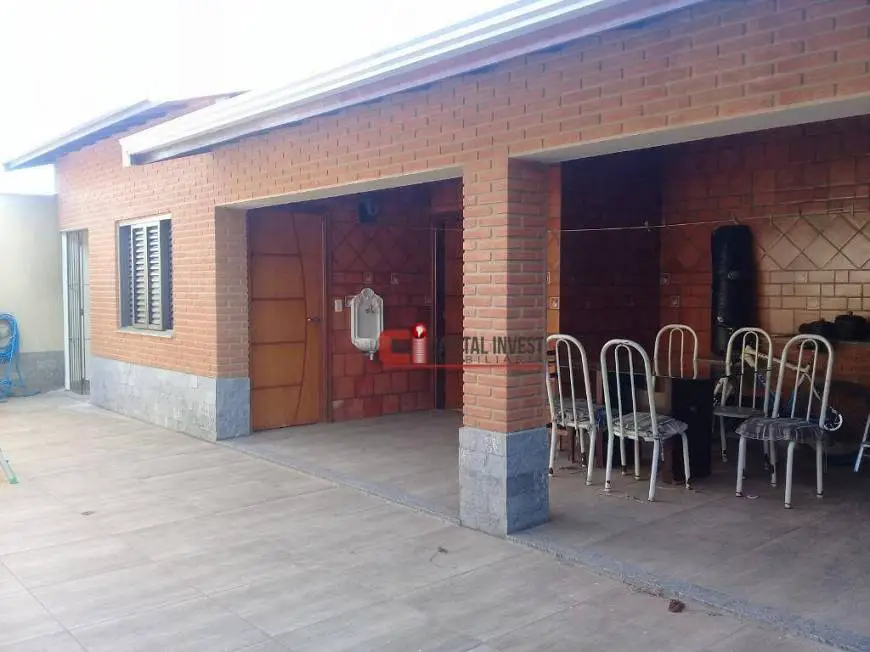 Foto 1 de Casa com 3 Quartos para alugar, 250m² em Jardim Maua II, Jaguariúna