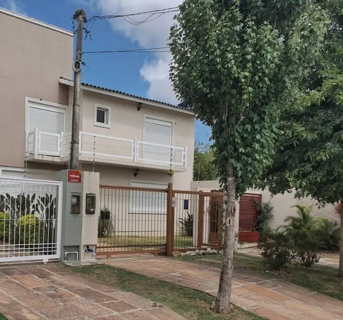 Foto 1 de Casa com 4 Quartos à venda, 210m² em Centro, Pelotas