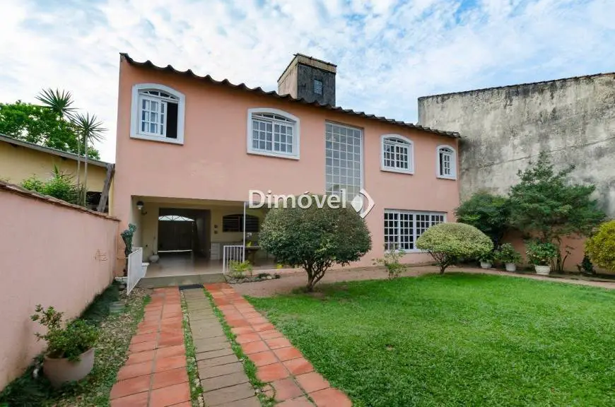 Foto 1 de Casa com 4 Quartos para alugar, 312m² em Ipanema, Porto Alegre