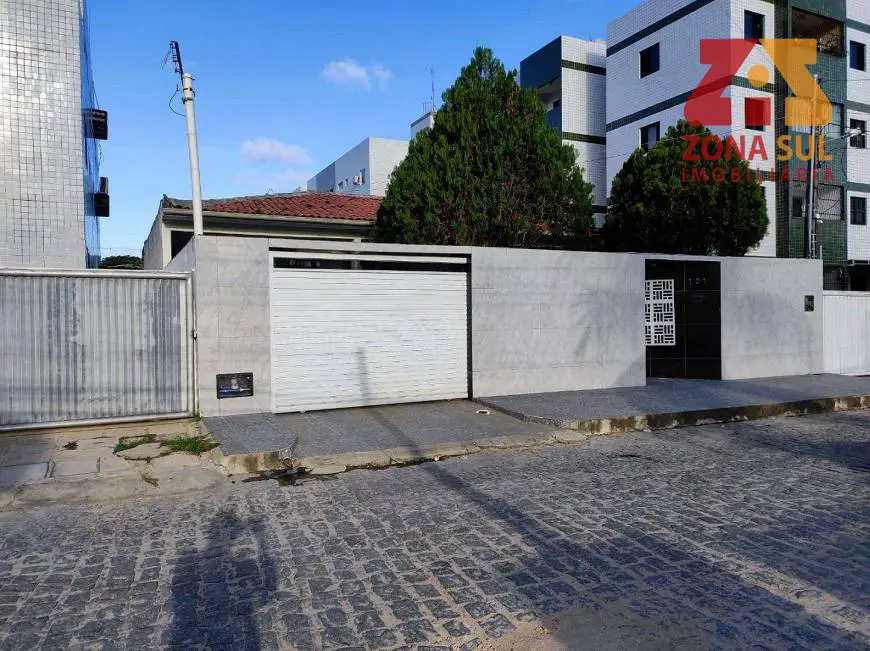 Foto 2 de Casa com 4 Quartos à venda, 157m² em Jardim Cidade Universitária, João Pessoa