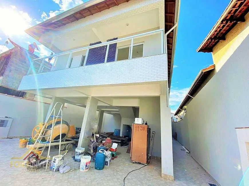 Foto 1 de Casa de Condomínio com 2 Quartos à venda, 39m² em Vila Antártica, Praia Grande