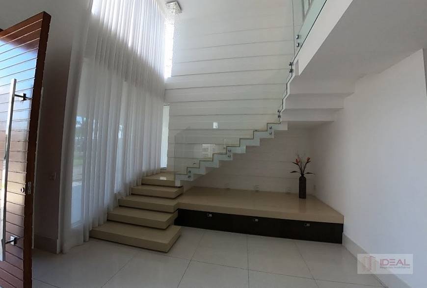 Foto 4 de Casa de Condomínio com 4 Quartos à venda, 365m² em Horto, Campos dos Goytacazes