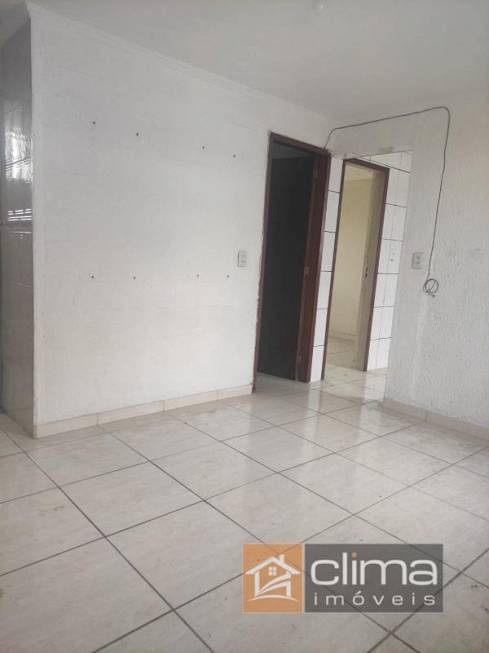 Foto 1 de Apartamento com 2 Quartos à venda, 47m² em Cohab 5, Carapicuíba