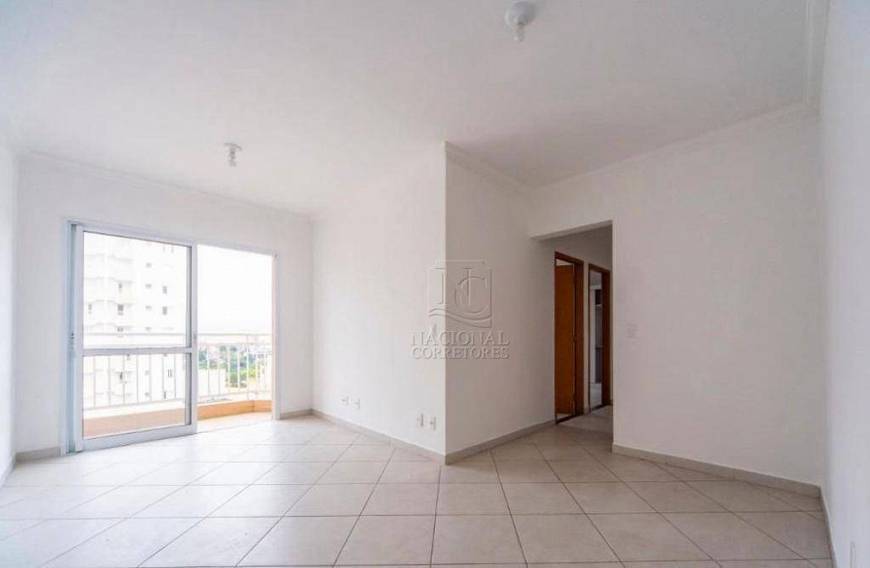 Foto 3 de Apartamento com 2 Quartos para alugar, 60m² em Vila Valparaiso, Santo André