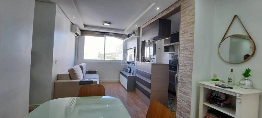 Foto 1 de Apartamento com 3 Quartos à venda, 102m² em Camaquã, Porto Alegre