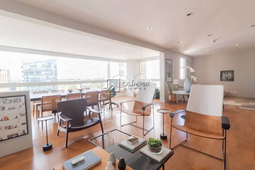 Foto 1 de Apartamento com 3 Quartos para alugar, 188m² em Itaim Bibi, São Paulo