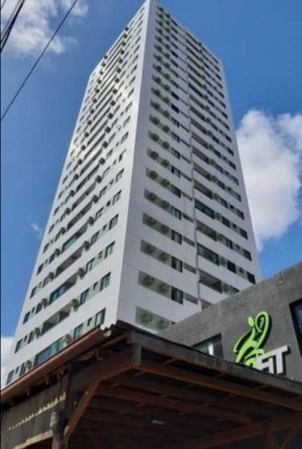 Foto 1 de Apartamento com 3 Quartos para alugar, 79m² em Madalena, Recife