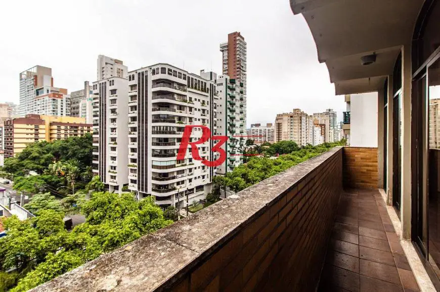 Foto 1 de Apartamento com 4 Quartos para alugar, 240m² em Boqueirão, Santos