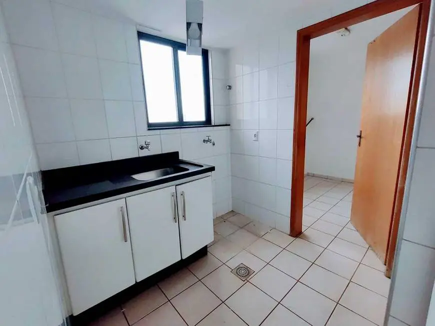 Foto 4 de Apartamento com 4 Quartos para alugar, 240m² em Setor Bueno, Goiânia