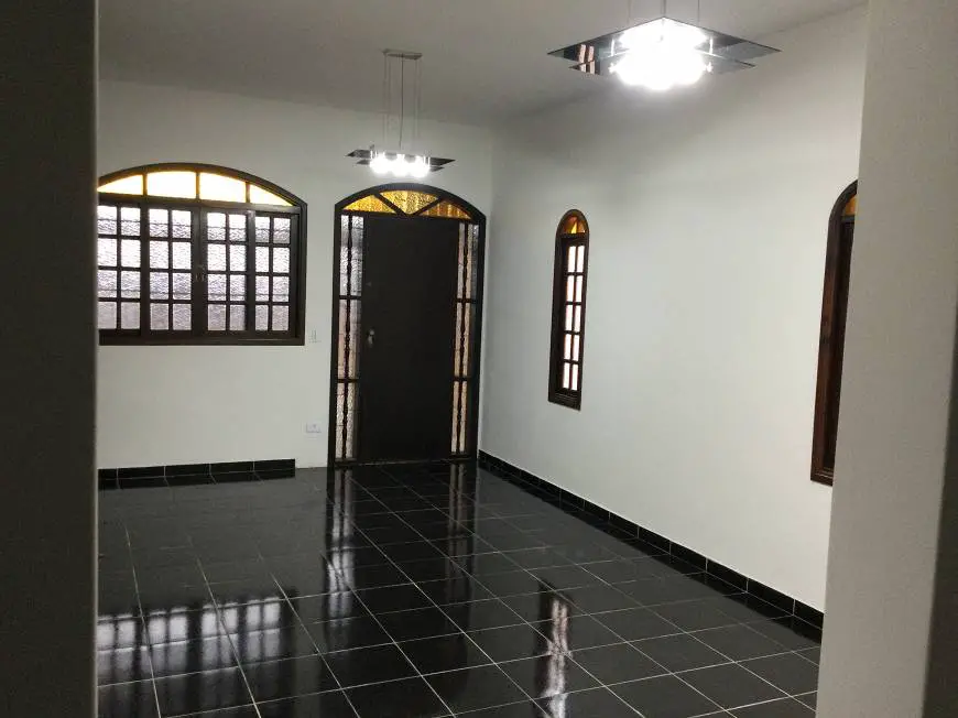 Foto 1 de Casa com 3 Quartos para alugar, 120m² em Parque Interlagos, São José dos Campos