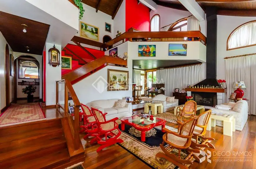 Foto 4 de Casa com 4 Quartos à venda, 456m² em Vila Assunção, Porto Alegre