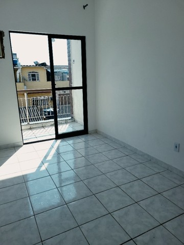 Foto 2 de Casa de Condomínio com 2 Quartos à venda, 65m² em Irajá, Rio de Janeiro