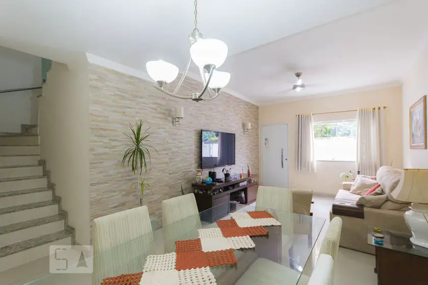 Foto 1 de Casa de Condomínio com 3 Quartos para alugar, 128m² em Taquara, Rio de Janeiro