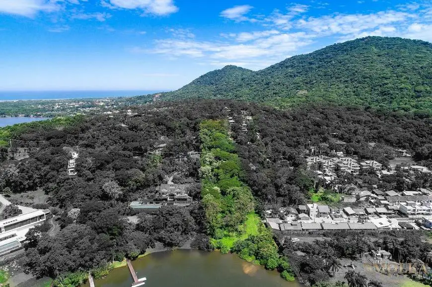 Foto 1 de Lote/Terreno à venda, 2890m² em Lagoa da Conceição, Florianópolis
