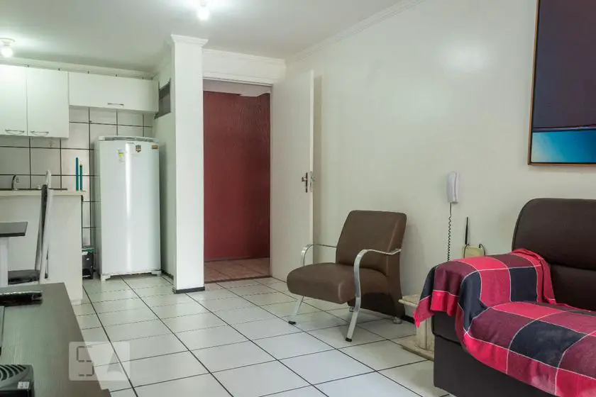Foto 2 de Apartamento com 2 Quartos para alugar, 72m² em Meireles, Fortaleza