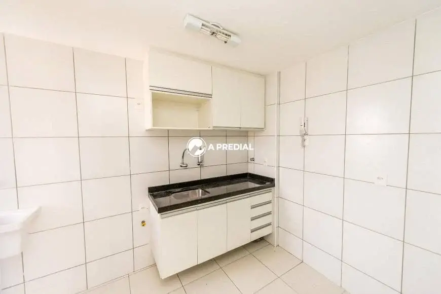 Foto 4 de Apartamento com 3 Quartos para alugar, 64m² em Engenheiro Luciano Cavalcante, Fortaleza