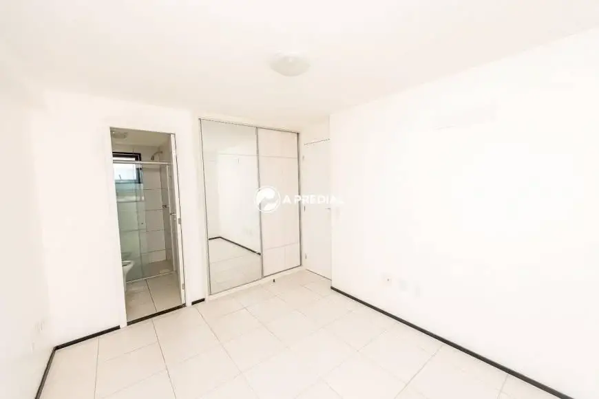Foto 5 de Apartamento com 3 Quartos para alugar, 64m² em Engenheiro Luciano Cavalcante, Fortaleza