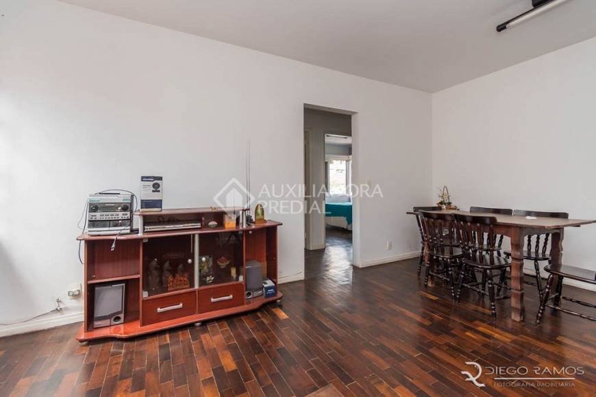 Foto 1 de Apartamento com 3 Quartos à venda, 95m² em Floresta, Porto Alegre