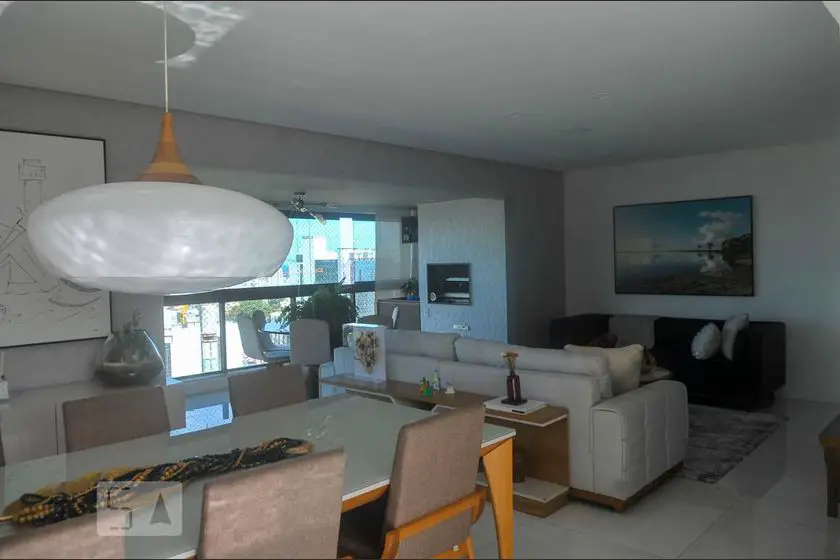 Foto 1 de Apartamento com 3 Quartos para alugar, 144m² em Rio Vermelho, Salvador