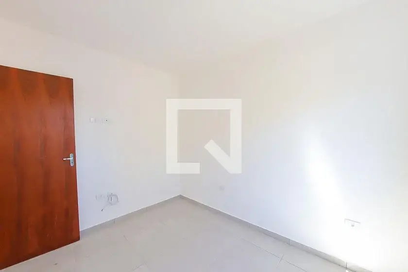 Foto 4 de Casa com 1 Quarto para alugar, 30m² em Jardim Cocaia, Guarulhos