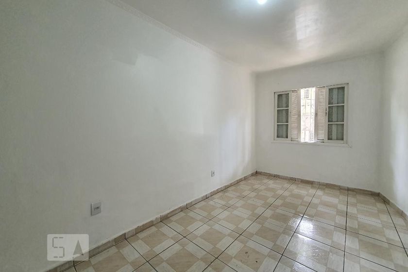 Foto 5 de Casa com 2 Quartos para alugar, 87m² em Cambuci, São Paulo