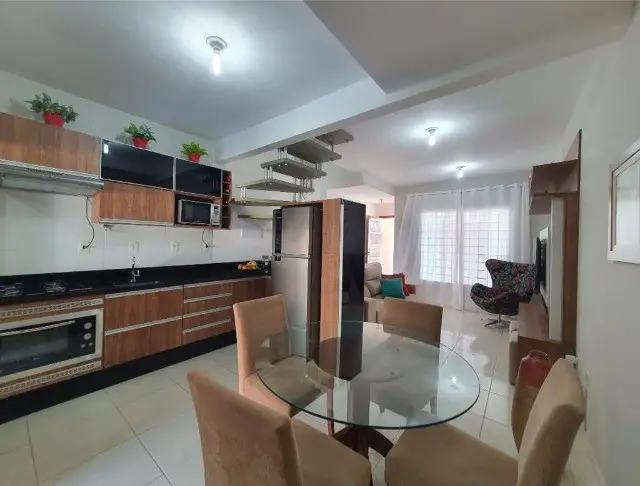 Foto 1 de Casa com 2 Quartos à venda, 148m² em Ingleses do Rio Vermelho, Florianópolis