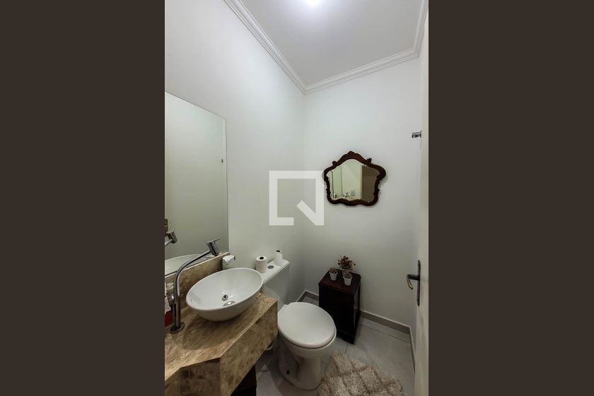 Foto 5 de Casa com 3 Quartos para alugar, 150m² em Cambuci, São Paulo