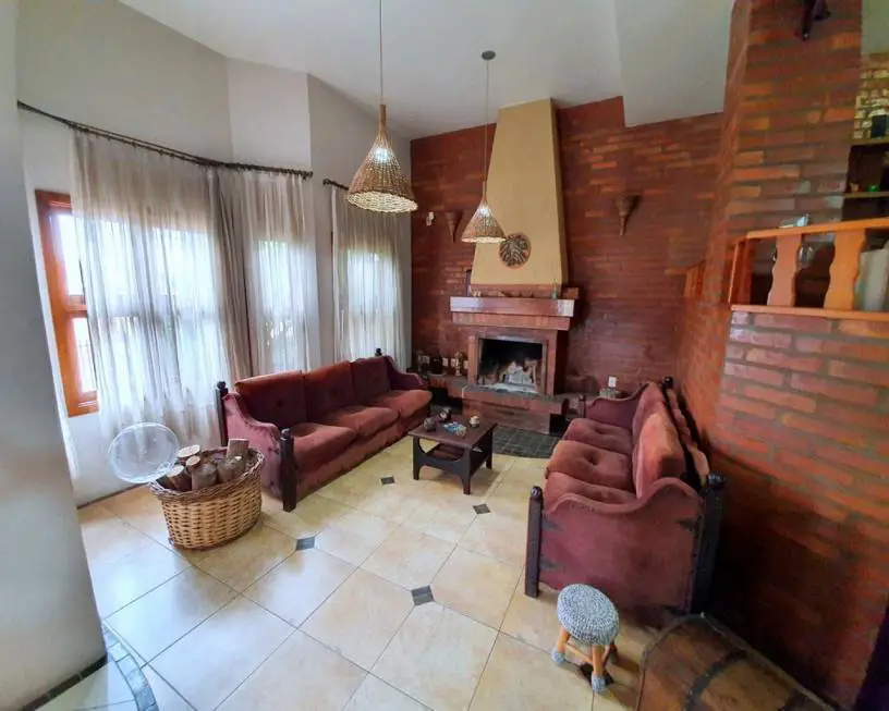 Foto 3 de Casa com 3 Quartos à venda, 421m² em Pinheiro, São Leopoldo