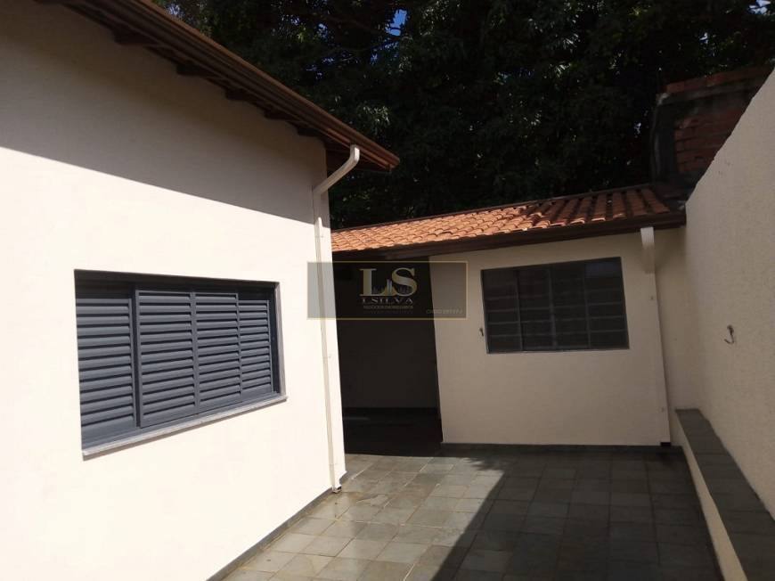 Foto 4 de Casa com 3 Quartos para alugar, 100m² em Vila Sao Rafael, São Roque