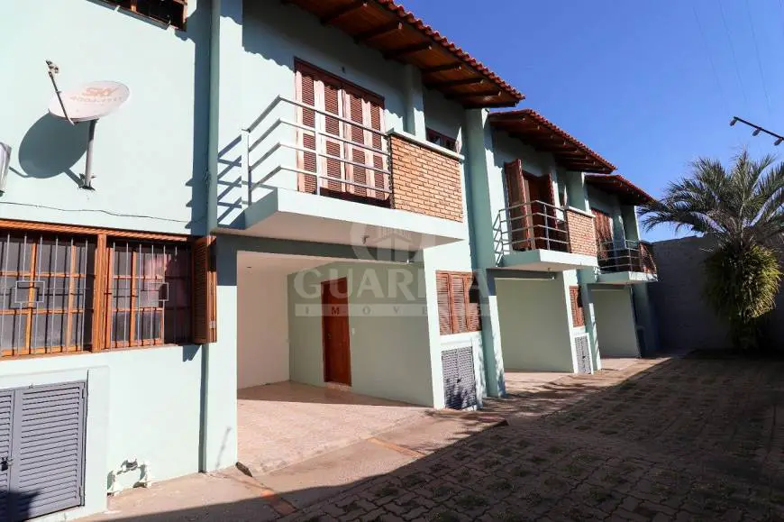 Foto 1 de Casa de Condomínio com 3 Quartos à venda, 119m² em Camaquã, Porto Alegre