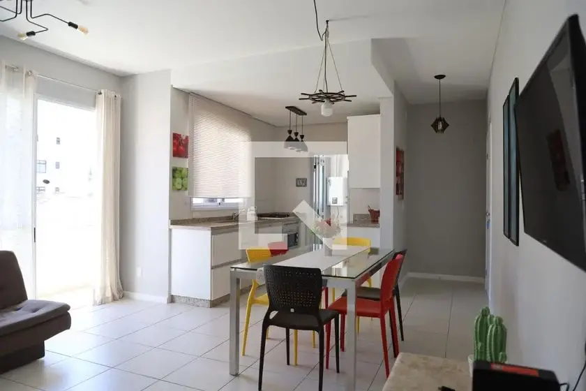 Foto 3 de Apartamento com 2 Quartos para alugar, 77m² em Ingleses do Rio Vermelho, Florianópolis