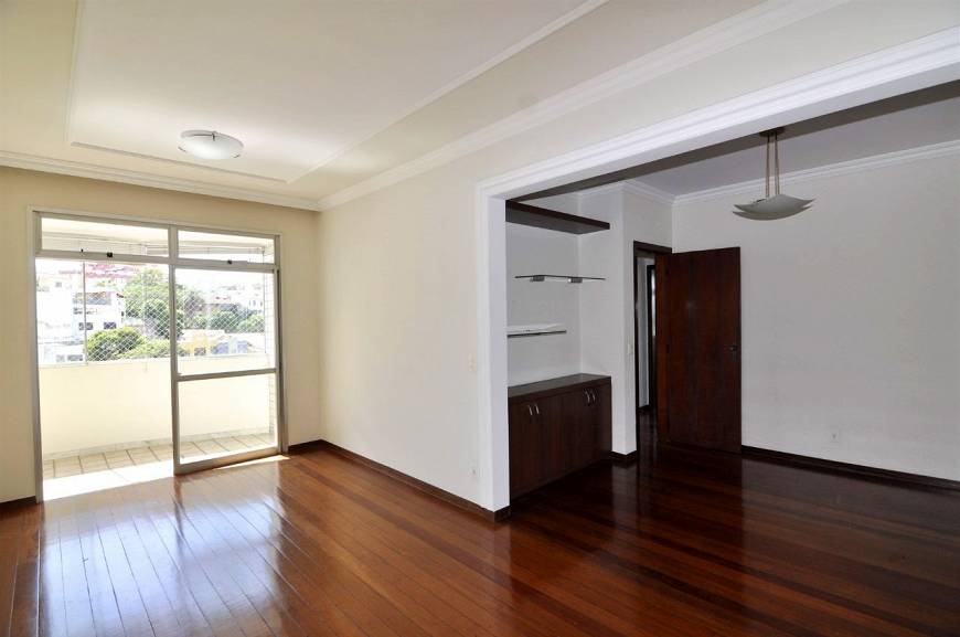 Foto 1 de Apartamento com 3 Quartos para alugar, 95m² em Ouro Preto, Belo Horizonte