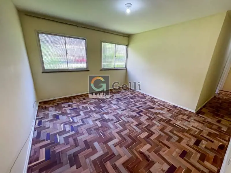 Foto 1 de Apartamento com 3 Quartos para alugar, 65m² em Sao Sebastiao, Petrópolis