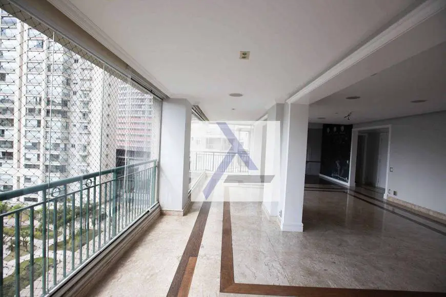 Foto 1 de Apartamento com 4 Quartos para alugar, 168m² em Brooklin, São Paulo